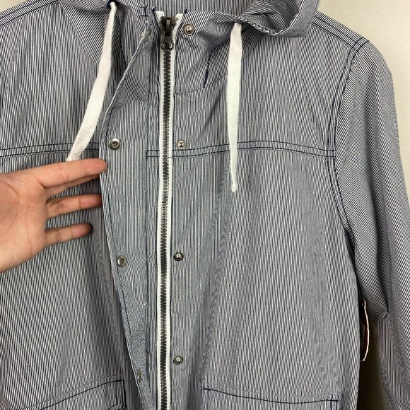 SO Jacket Womens Medium Blue Stripe Field Full Zip Flap Pocket Lightweight New - Picture 5 of 10